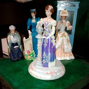 Avon's presidential club ceramics, Miss Albee award etc president's members club